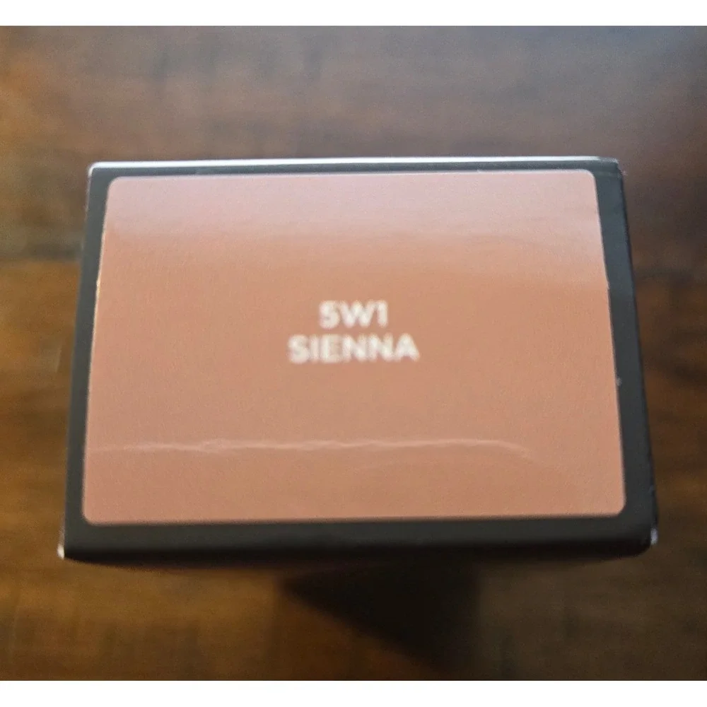 Laura Mercier Real Flawless Weightless Perfecting Foundation‎ 5W1 Sienna 1oz NEW